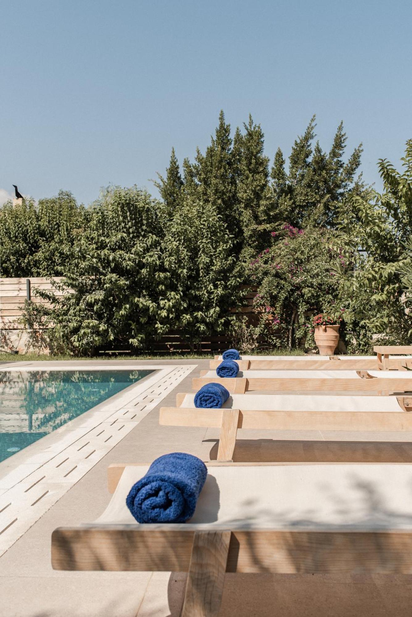 Viatzo - Eclectic With Heated Saltwater Pools Mouzákion